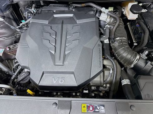Used 2024 Kia Carnival SX FWD image 36