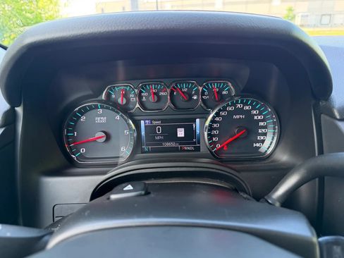 Used 2019 GMC Yukon XL SLT w/ HD Trailering Package image 12