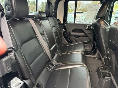 Used 2021 Jeep Gladiator Overland w/ Popular Equipment Package AWD/4WD image 15