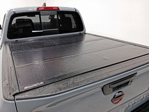 Used 2023 Nissan Frontier PRO-4X w/ Pro Convenience Package image 7