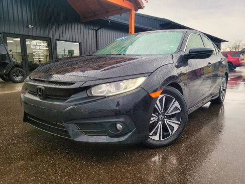 Used 2018 Honda Civic EX-T image 1