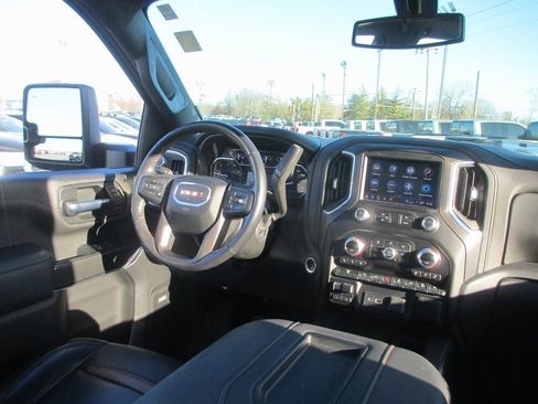 Certified 2022 GMC Sierra 3500 AT4 w/ AT4 Preferred Package image 27