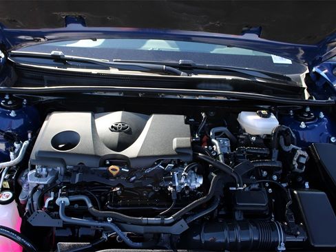 Used 2025 Toyota Camry LE image 14