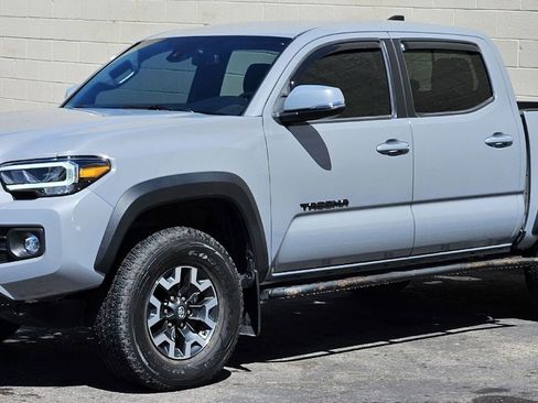 Used 2020 Toyota Tacoma TRD Off-Road w/ Technology Package AWD/4WD image 1