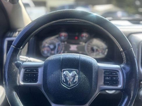 Used 2014 RAM 1500 Limited RWD image 19