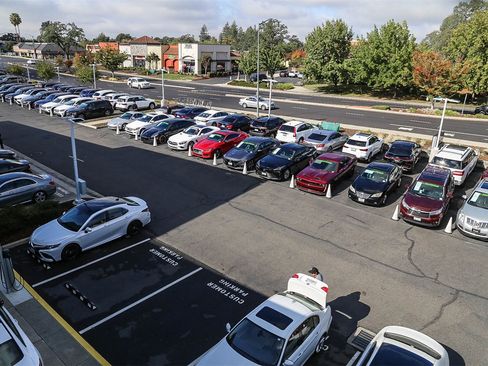Used 2026 Tesla Model Y Long Range image 47