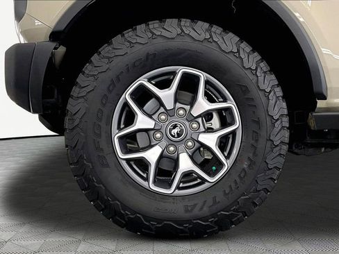 Certified 2025 Ford Bronco Badlands AWD/4WD image 9