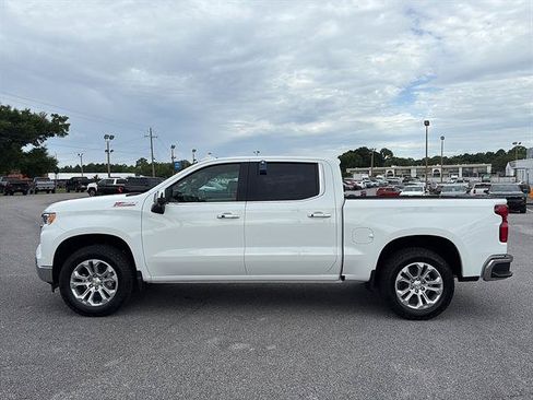 New 2026 Chevrolet Silverado 1500 LTZ w/ LTZ Premium Package AWD/4WD image 3