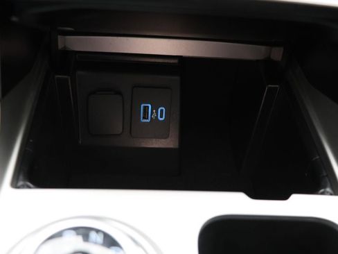 Used 2022 Ford Explorer Platinum w/ Equipment Group 601A image 27