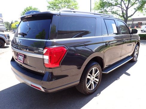 Used 2023 Ford Expedition Max XLT AWD/4WD image 4