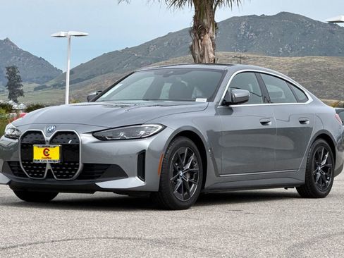 Used 2023 BMW i4 eDrive35 w/ Premium Package image 7