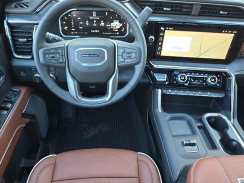 New 2026 GMC Sierra 2500 Denali Ultimate AWD/4WD image 15