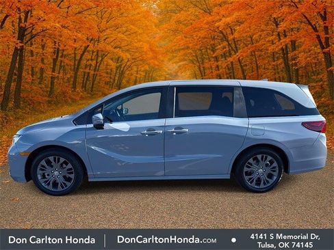 Used 2025 Honda Odyssey Touring image 7