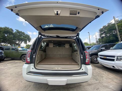 Used 2016 GMC Yukon XL Denali w/ Open Road Package AWD/4WD image 7