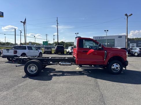 Used 2026 Ford F350 XL w/ Snow Plow Prep Package image 4