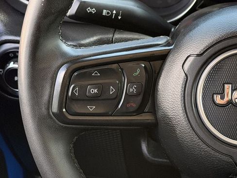 Used 2023 Jeep Wrangler Unlimited Sport AWD/4WD image 13