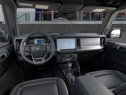 New 2025 Ford Bronco Outer Banks w/ Sasquatch Package image 9