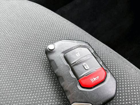 Used 2020 Jeep Wrangler Unlimited Sport S AWD/4WD image 15