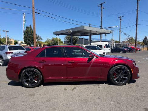 Used 2023 Chrysler 300 C RWD image 8