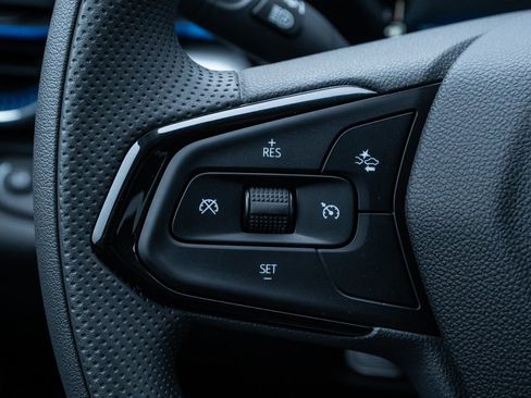 New 2026 Chevrolet Trax LT image 17