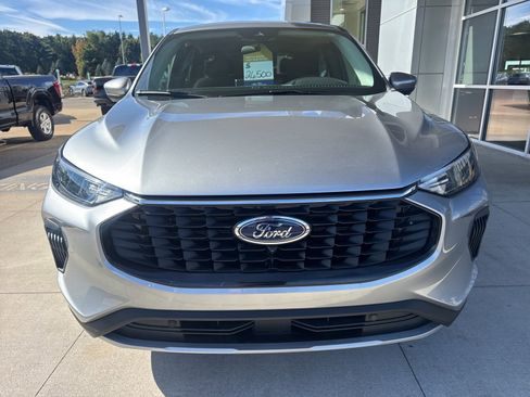 Certified 2023 Ford Escape Active w/ Tech Pack #2 image 11