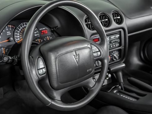 Used 2002 Pontiac Firebird Trans Am RWD image 19