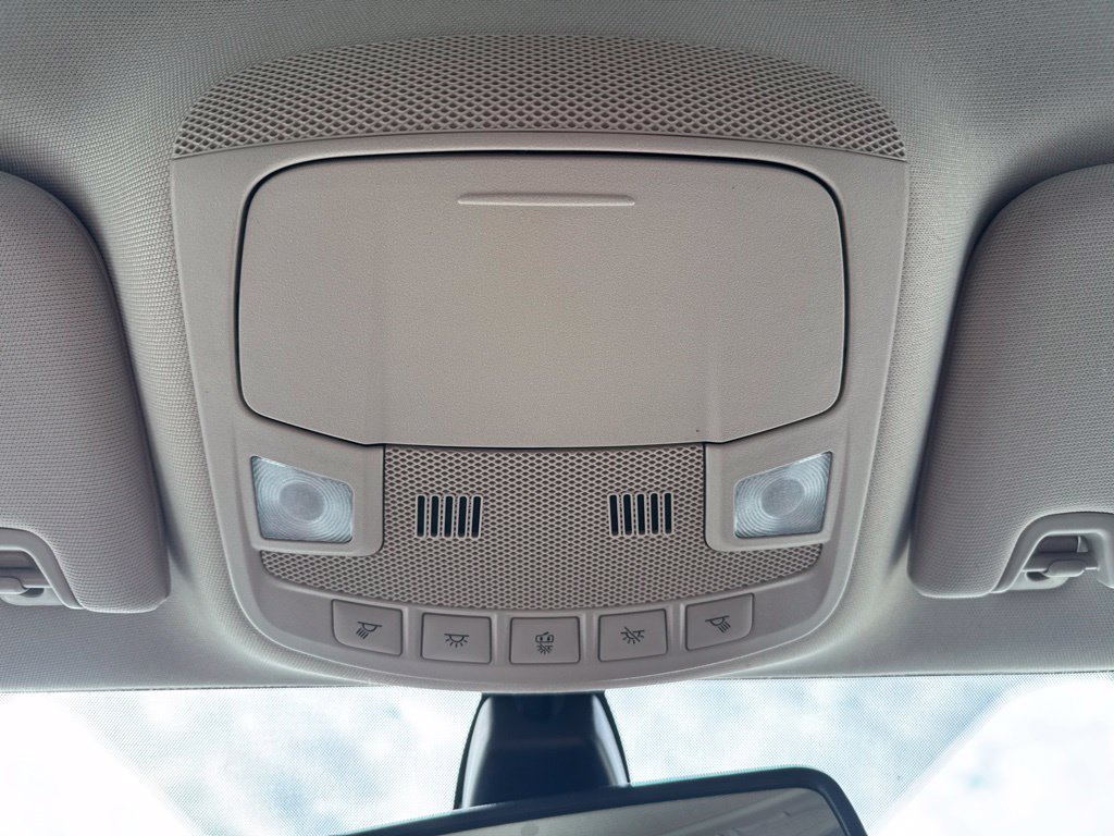 Used 2018 Ford Fusion SE FWD image 24