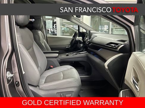 Certified 2021 Toyota Sienna Limited image 24