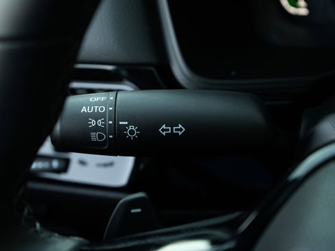 Used 2025 Honda Civic Sport image 23