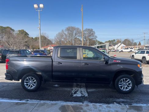 Used 2022 Chevrolet Silverado 1500 RST image 3