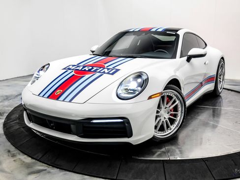 Used 2020 Porsche 911 Carrera RWD image 5