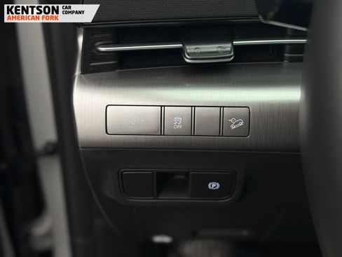 Used 2025 Hyundai Kona SEL image 22