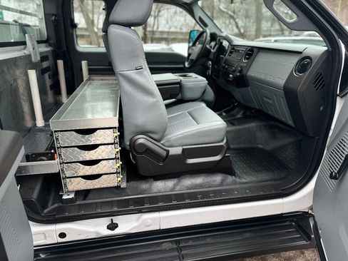 Used 2016 Ford F250 XL w/ FX4 Off-Road Package image 10