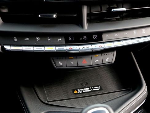 Used 2022 Cadillac CT4 Luxury w/ Sun And Sound Package image 18