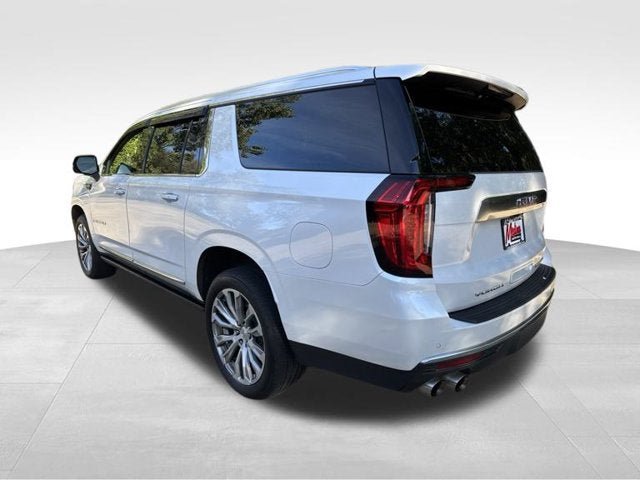 Used 2021 GMC Yukon XL Denali w/ Denali Premium Package AWD/4WD image 7