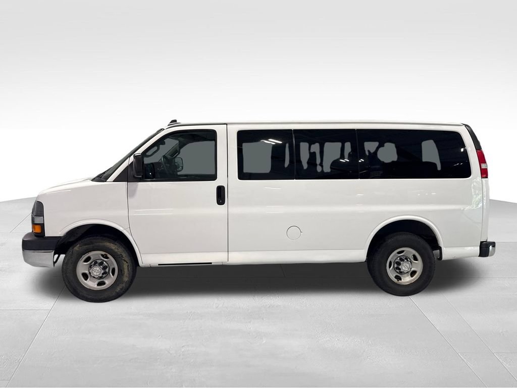 Used 2016 Chevrolet Express 2500 LT w/ LT Preferred Equipment Group RWD image 41