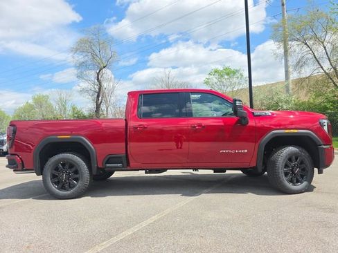 New 2026 GMC Sierra 2500 AT4 w/ AT4 Premium Plus Package AWD/4WD image 18