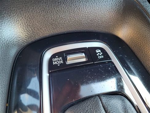 Used 2024 Toyota Corolla SE image 21