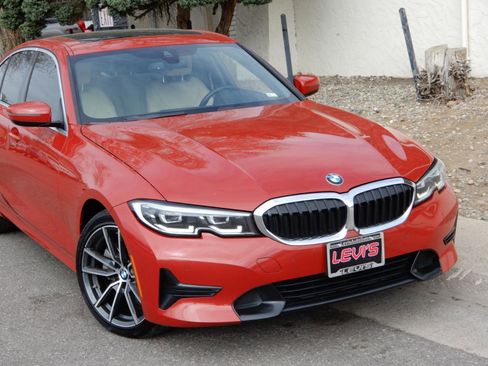 Used 2020 BMW 330i xDrive Sedan w/ Convenience Package image 2