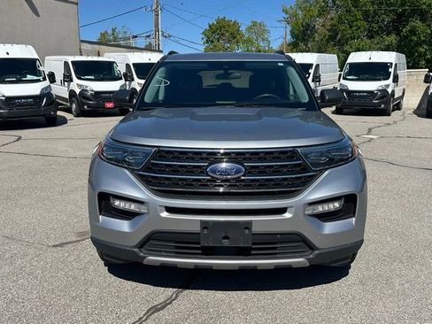 Used 2024 Ford Explorer XLT w/ Equipment Group 202A AWD/4WD image 12