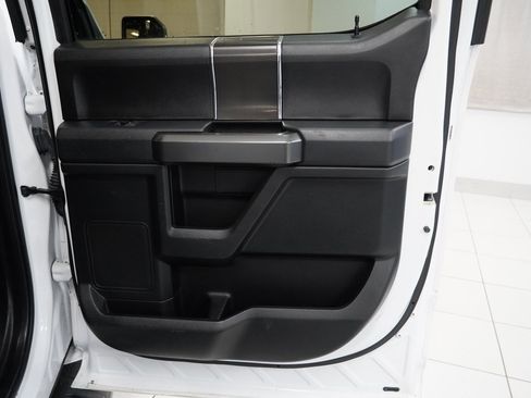 Used 2018 Ford F150 XLT w/ Equipment Group 302A Luxury image 26