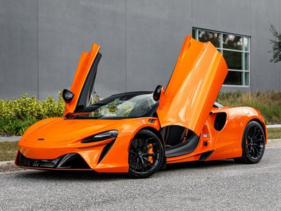 Used 2025 McLaren Artura Spider