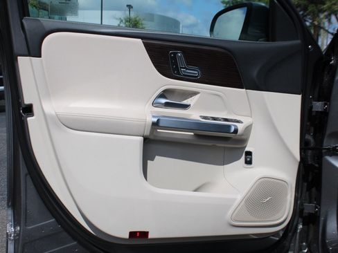 Certified 2024 Mercedes-Benz EQB 250+ image 10