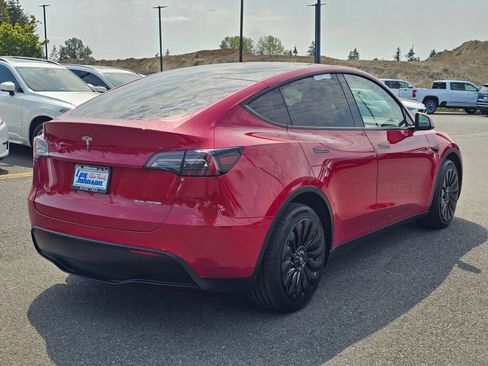 Used 2023 Tesla Model Y Long Range AWD/4WD image 5