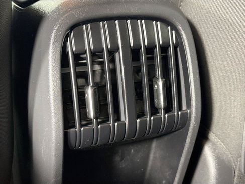 Used 2025 Hyundai Kona SEL FWD image 31