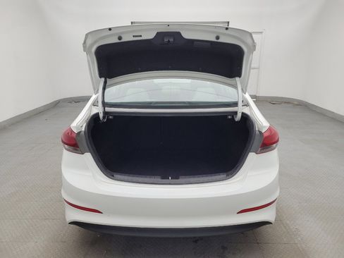 Used 2017 Hyundai Elantra SE image 29