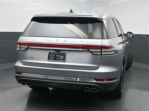 Used 2021 Lincoln Aviator Reserve w/ Equipment Group 202A image 3
