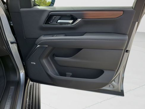 New 2026 GMC Yukon XL Denali w/ Sun & Power Step Package image 46