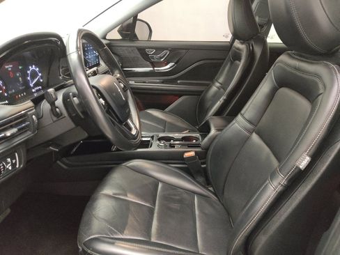 Used 2022 Lincoln Corsair AWD w/ Premium Package image 17