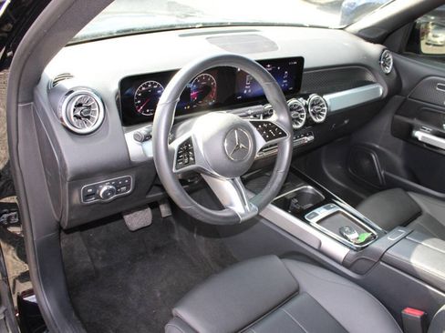 Used 2024 Mercedes-Benz GLB 250 image 13